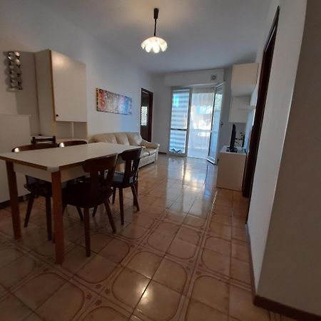 Casa Irene Apartment Luni Exterior photo